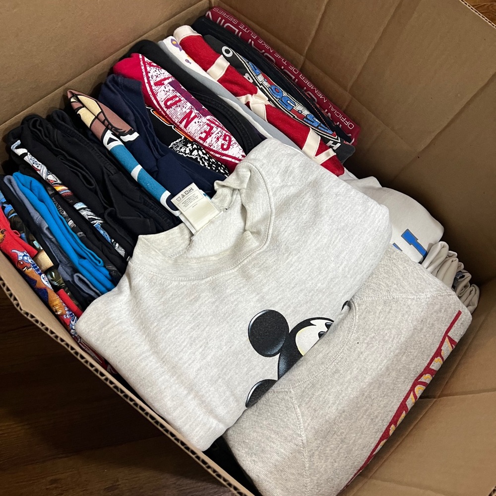 Bulk clothing bundle